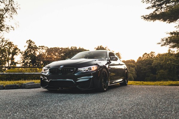 Achat de voitures d'occasion chez les concessionnaires vs particuliers